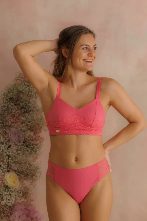 Amalie String - Chateau Rose