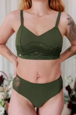 Amalie String - Mørk grønn