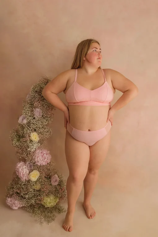 Amalie String - Tickled Pink