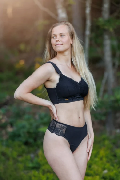 Amalie String Black Onyx