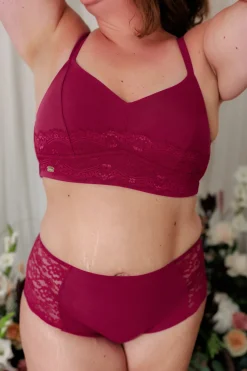 Amanda Small Cup BH - Mørk rød