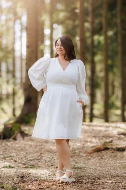 Belle Kjole - Bright White