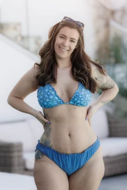 Cuba Ruffles bikinitopp - Mørkeblå - Daisy