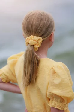 Flower Scrunchie 2pk - Banana Cream