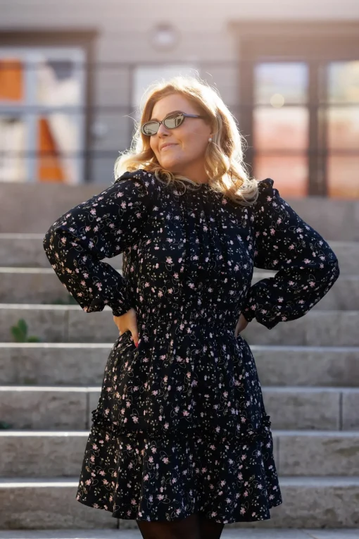 Julia kjole - Svart / rosa