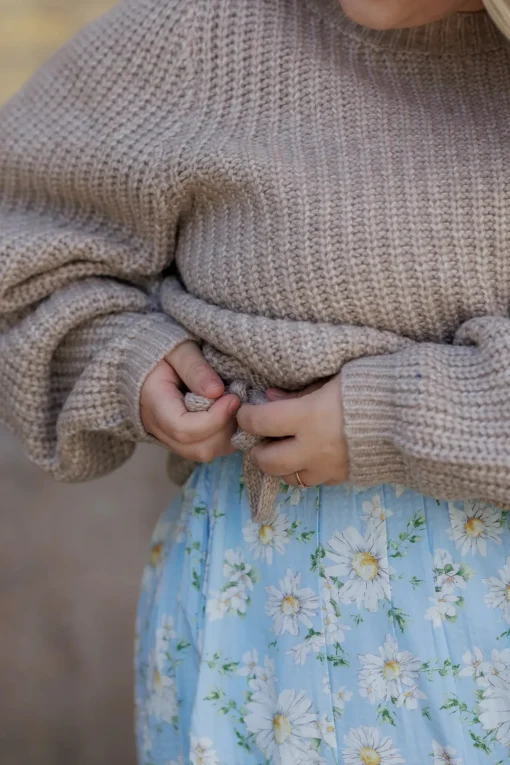 Leah Genser - Beige
