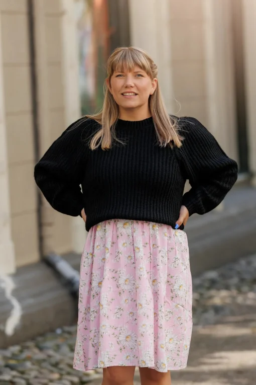 Leah Genser - Svart