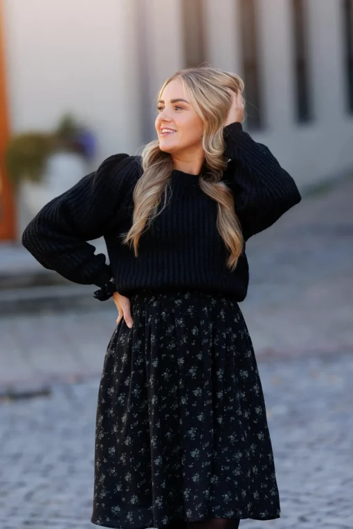 Leah Genser - Svart