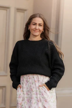 Leah Genser - Svart