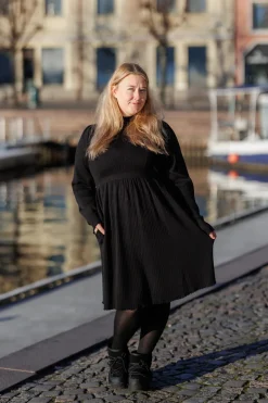 Rib kjole - Svart