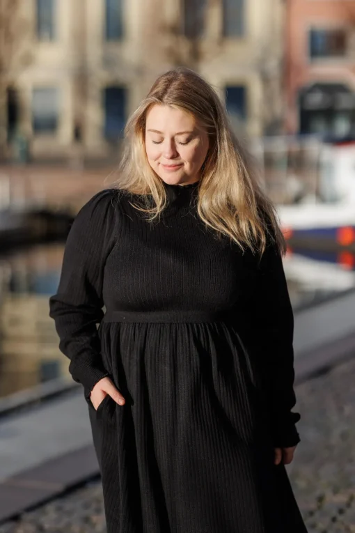 Rib kjole - Svart