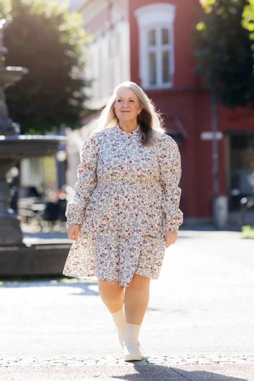 Solveig kjole - Kremhvit