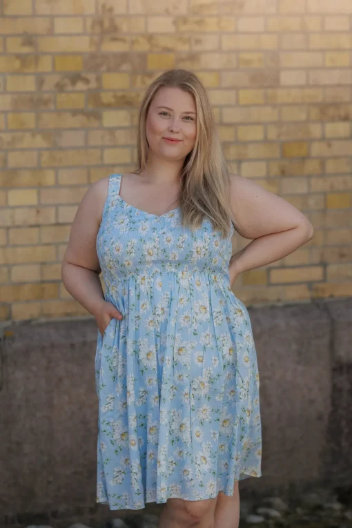 Vera Kjole - Airy Blue
