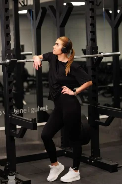 Active loose fit T-shirt - Black