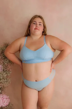 Amalie String - Airy Blue