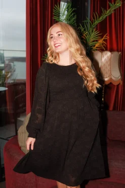 Anna Chiffon kjole - Svart