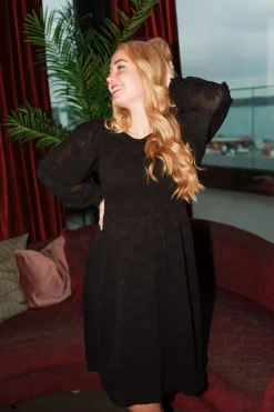 Anna Chiffon kjole - Svart