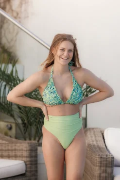 Cuba Ruffles bikinitopp - Pastellgrønn - Flower Paint