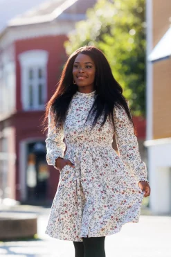 Solveig kjole - Kremhvit