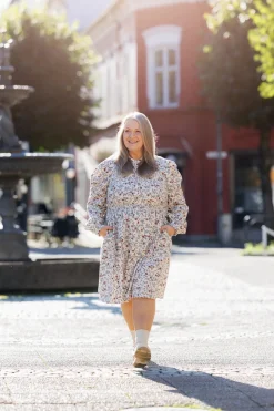 Solveig kjole - Kremhvit